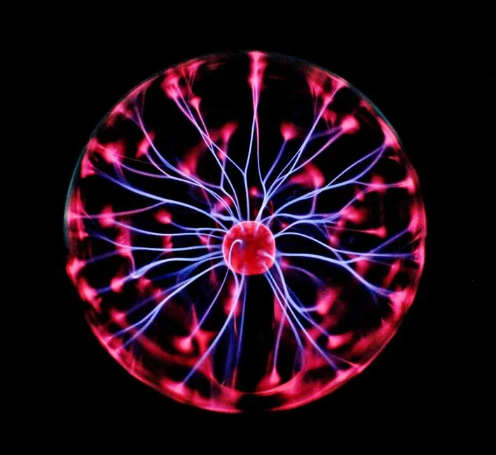Plasmas : le quatrième état de la matière décrypté